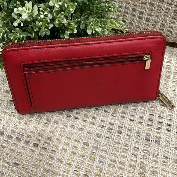Fossil Zip Around Wallet Red Leather - Picture 6 of 12